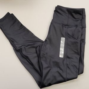 Solid black pocket leggings